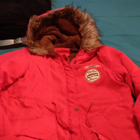 Ladies hooded Peacoat zippered and snap - Picture 1 of 6